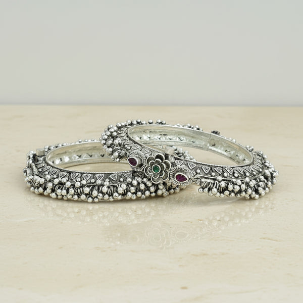 809411 Openable Bangles With Oxidised Plating